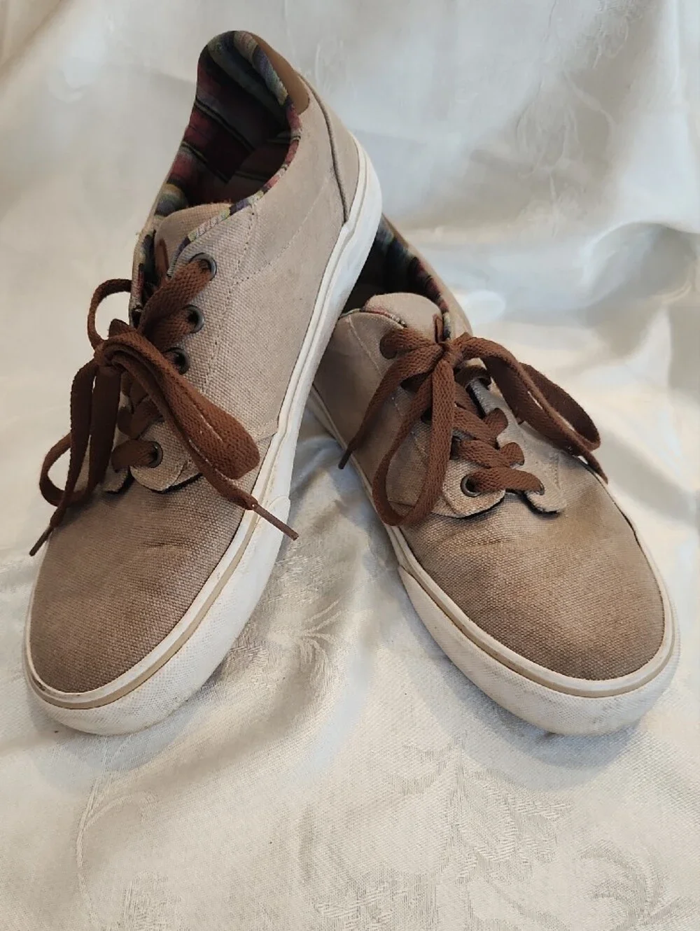 VANS Men's Beige Canvas Sneakers with Brown Laces & Striped Lining Size 10 [V1]